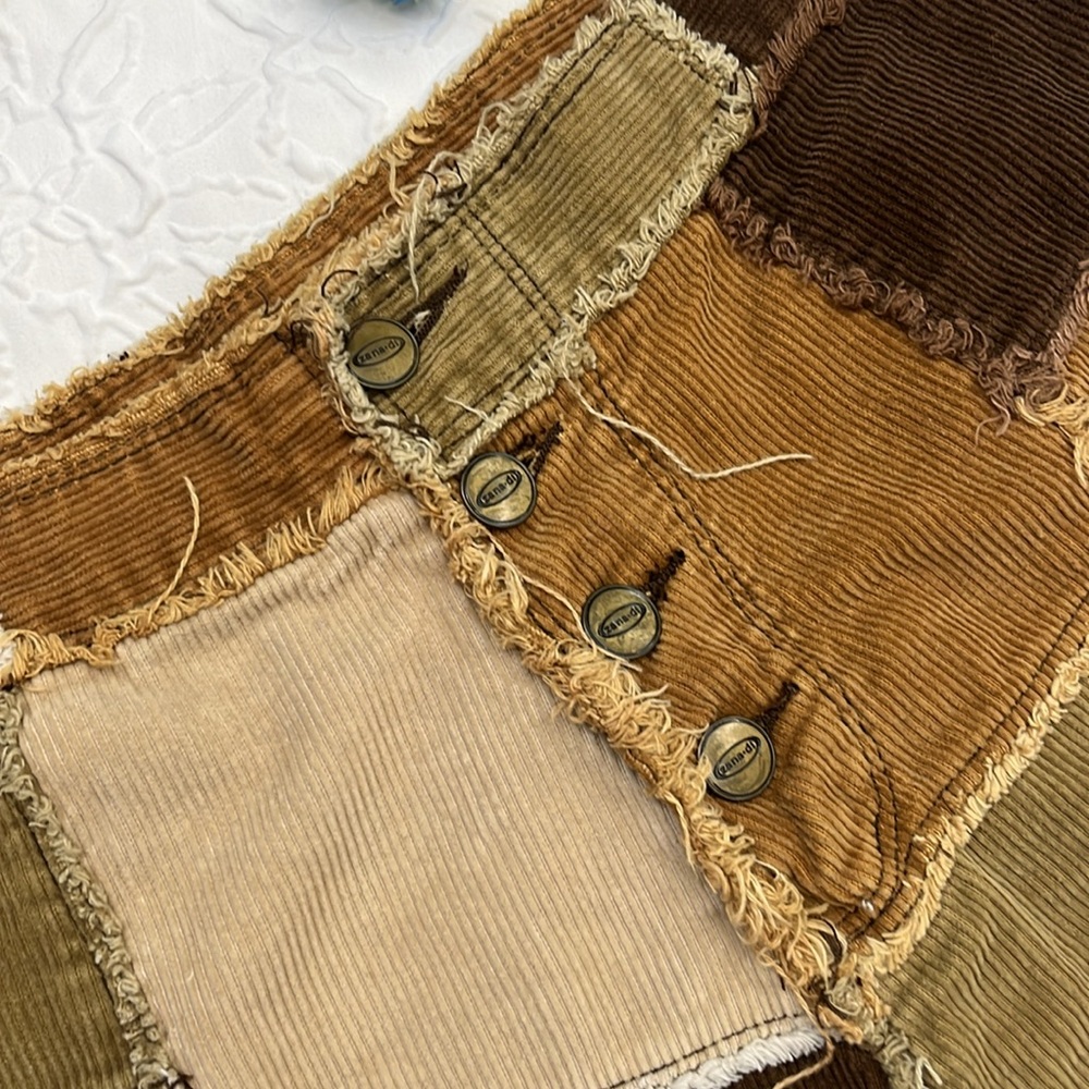 Vintage Y2K 90s Patchwork Corduroy Shorts - Picture 3 of 7